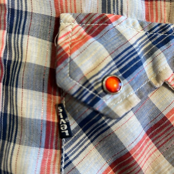 Vintage Levi’s Plaid Long Sleeve Button Up - Picture 2 of 7
